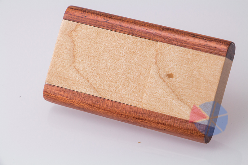 ECO флешка из дерева